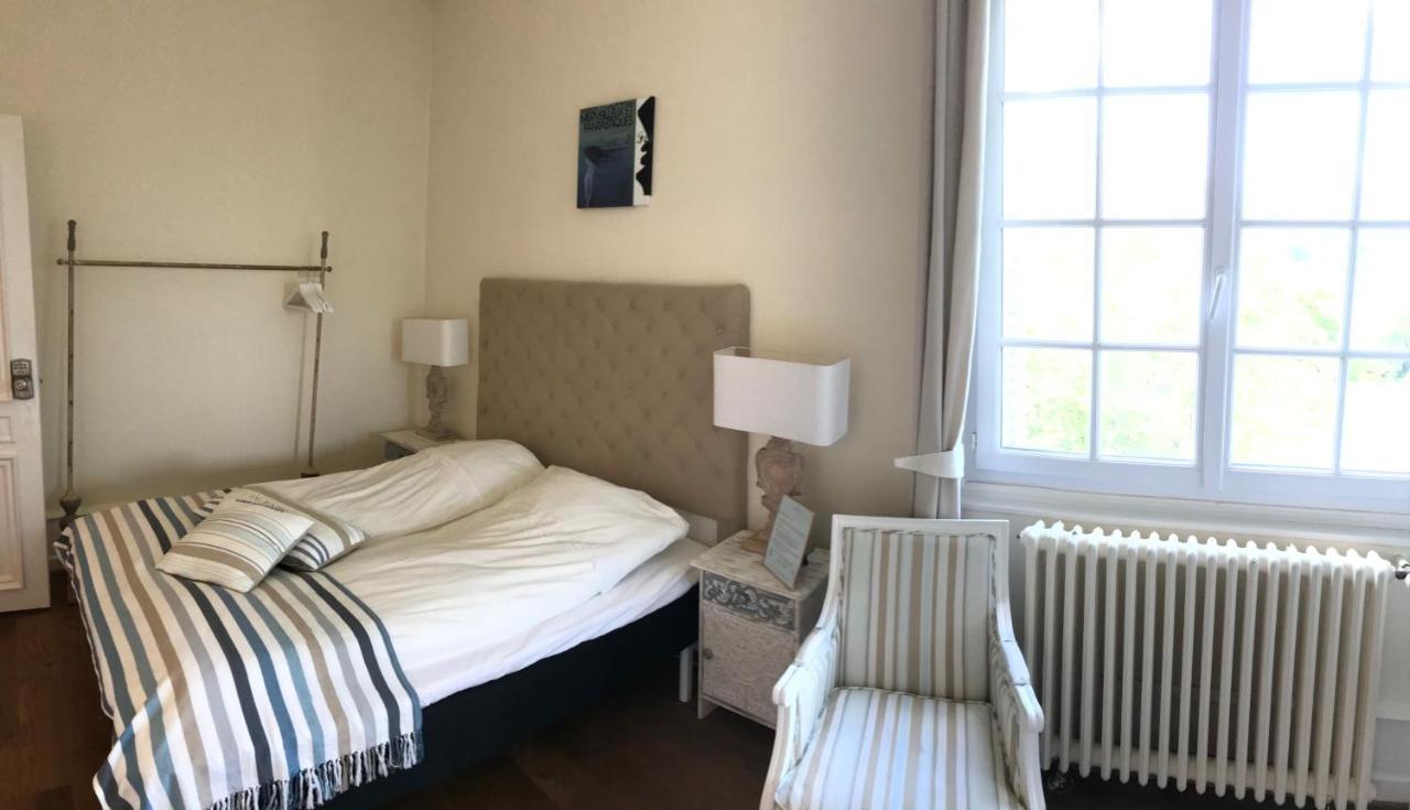 Hotel French Corréze Moulin Bleu Saint-Pantaléon-de-Larche Esterno foto