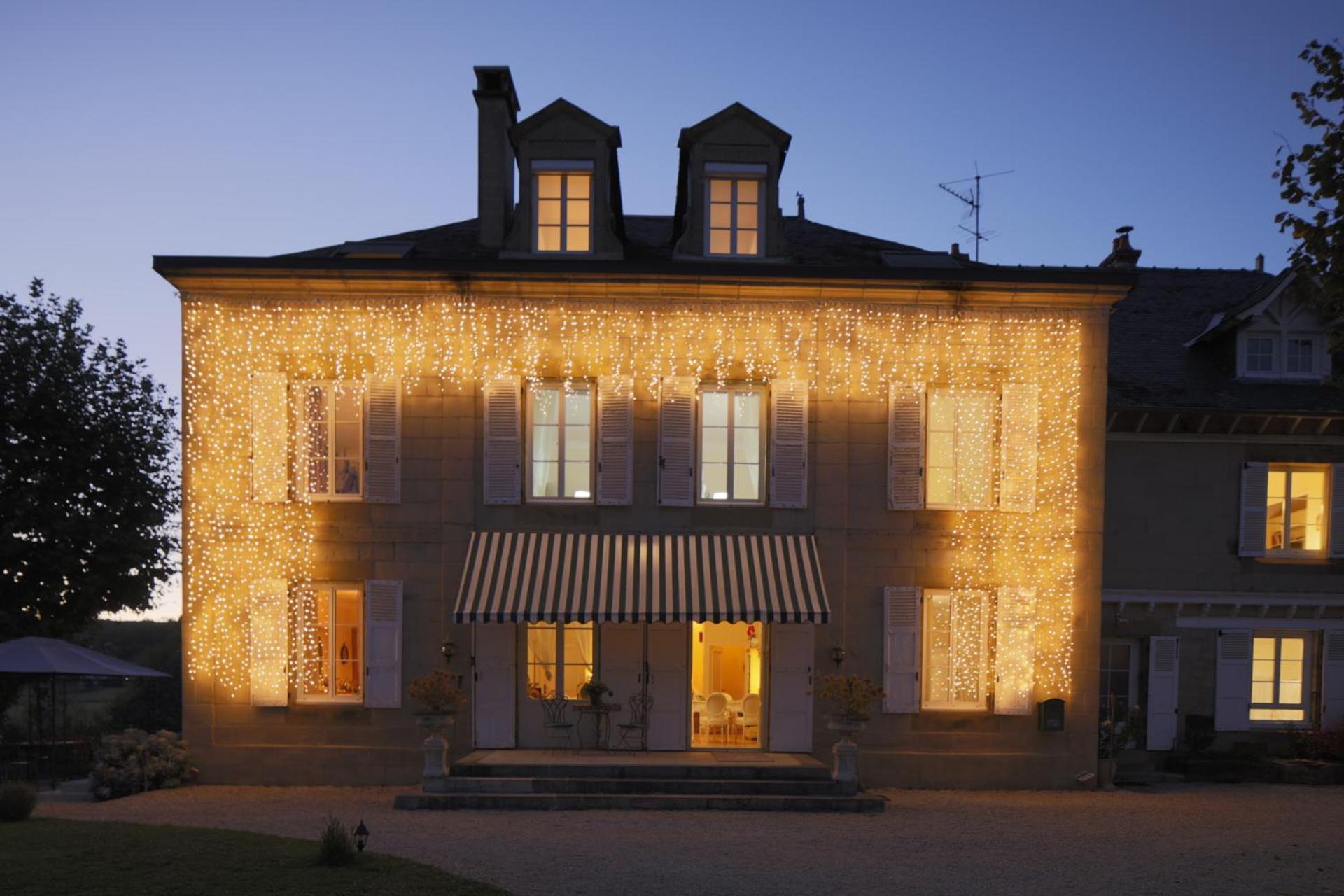 Hotel French Corréze Moulin Bleu Saint-Pantaléon-de-Larche Esterno foto